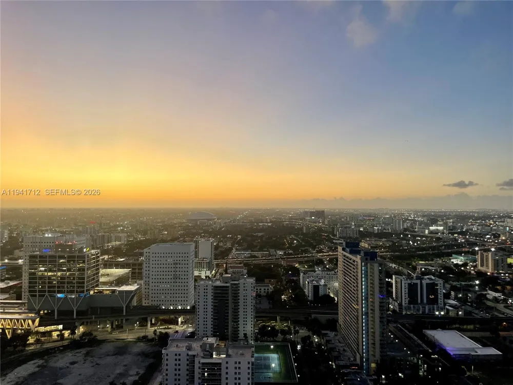 851 NE 1st Ave #3606 Miami, FL 33132