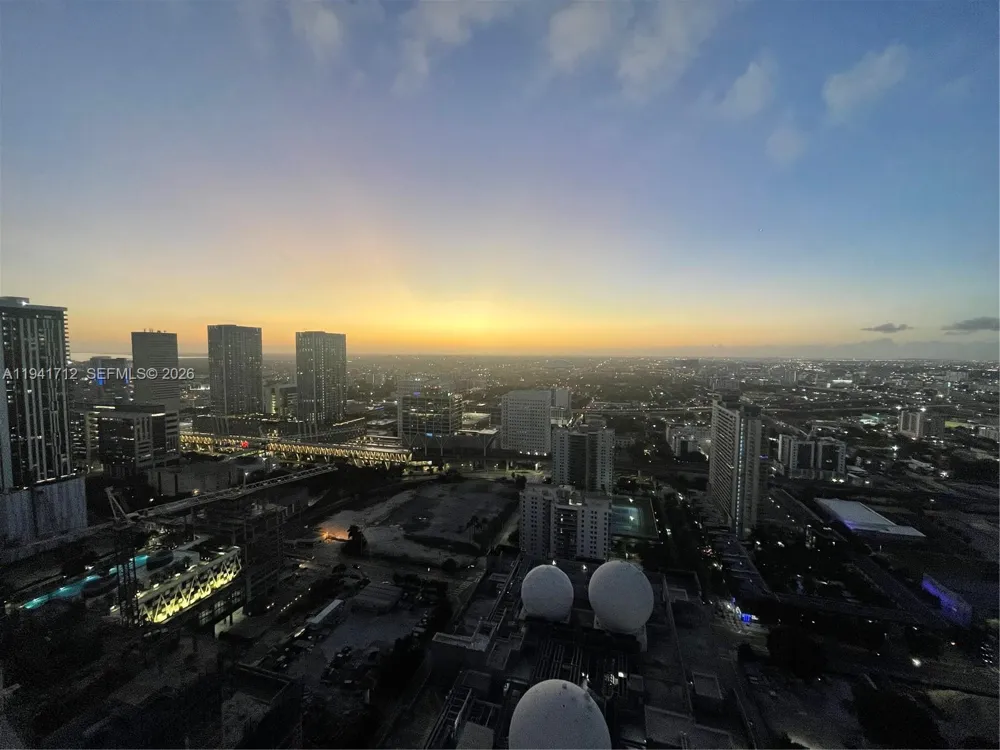 851 NE 1st Ave #3606 Miami, FL 33132