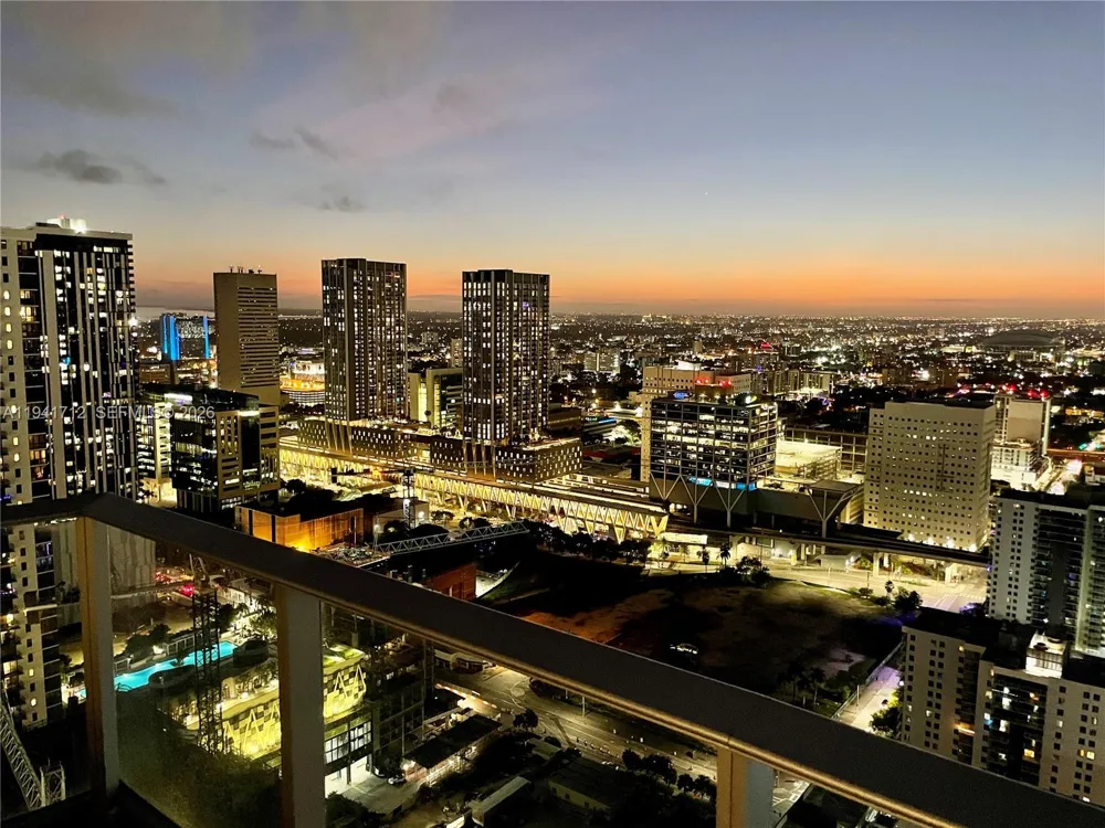 851 NE 1st Ave #3606 Miami, FL 33132