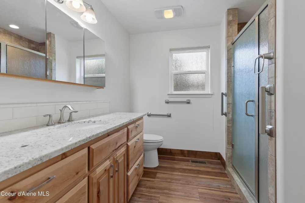 645 W WOODLAWN DRIVE Hayden, ID 83835