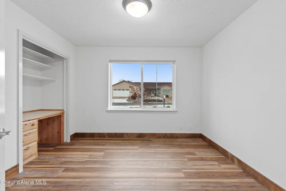 645 W WOODLAWN DRIVE Hayden, ID 83835