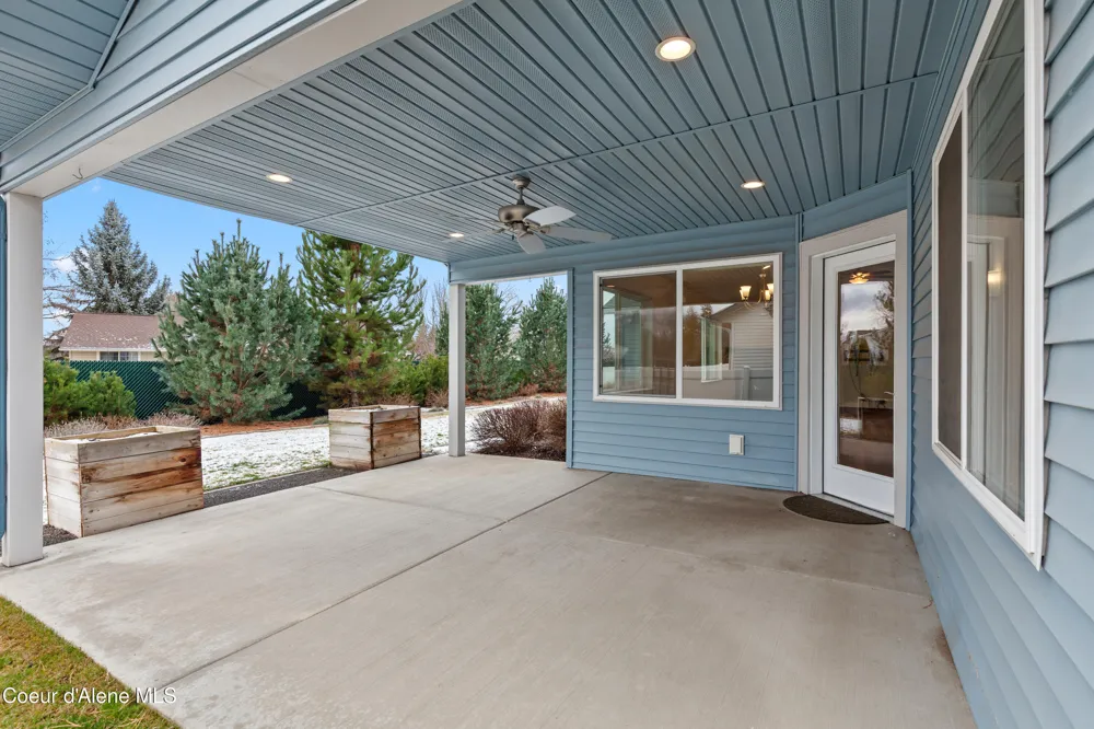 645 W WOODLAWN DRIVE Hayden, ID 83835