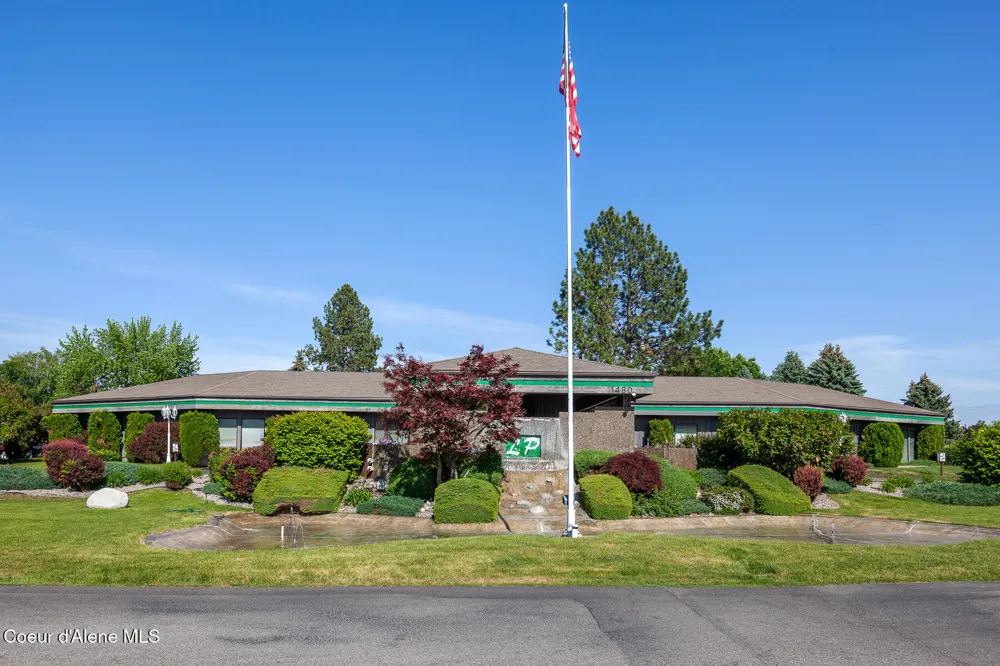 645 W WOODLAWN DRIVE Hayden, ID 83835