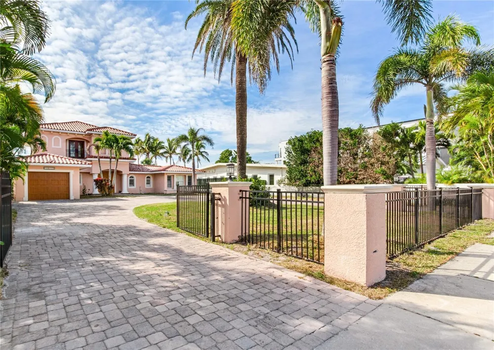 16116 GULF BOULEVARD Redington Beach, FL 33708