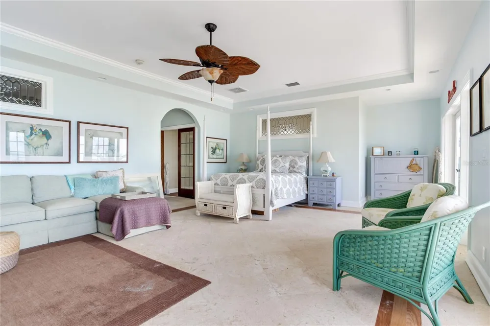 16116 GULF BOULEVARD Redington Beach, FL 33708