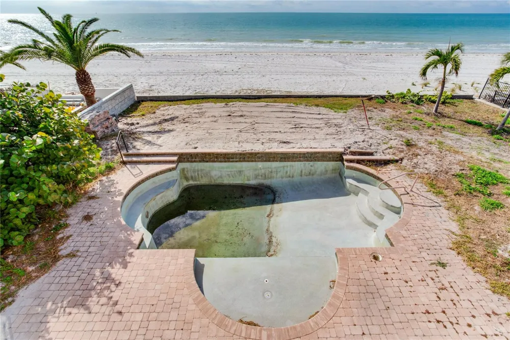 16116 GULF BOULEVARD Redington Beach, FL 33708