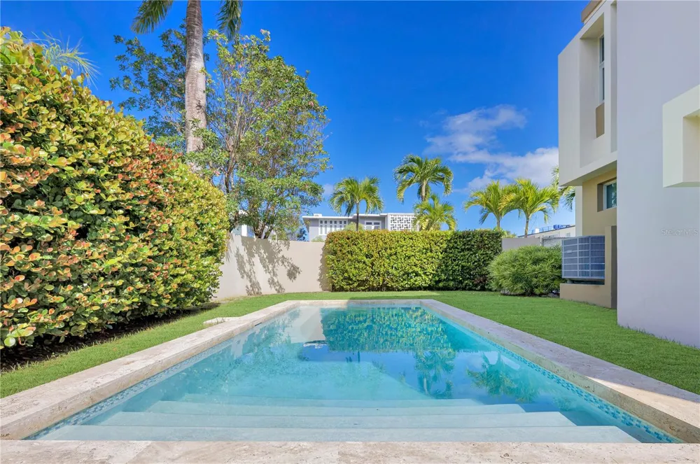 2200 CACIQUE STREET San Juan, PR 00913