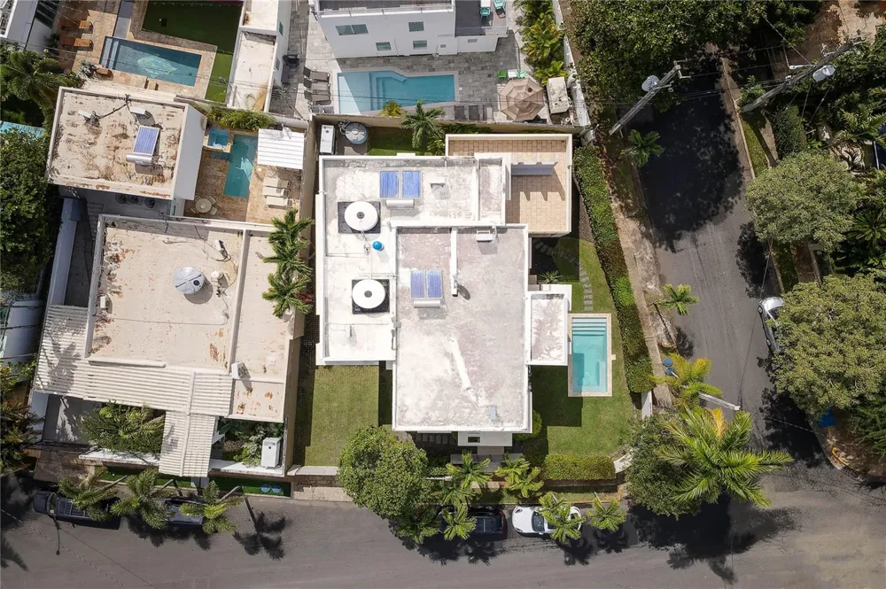 2200 CACIQUE STREET San Juan, PR 00913