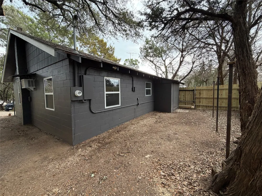 145 County Road 1708 Clifton, TX 76634