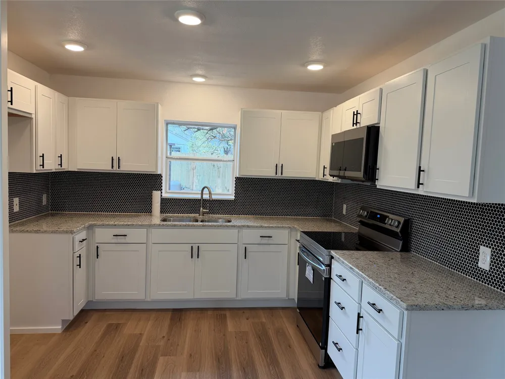 145 County Road 1708 Clifton, TX 76634