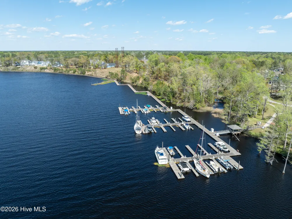 3753 White Cliffs Drive Castle Hayne, NC 28429