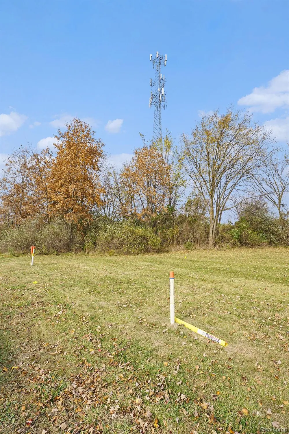 8815 E HOLLY ROAD Springfield Charter Township, MI 48442