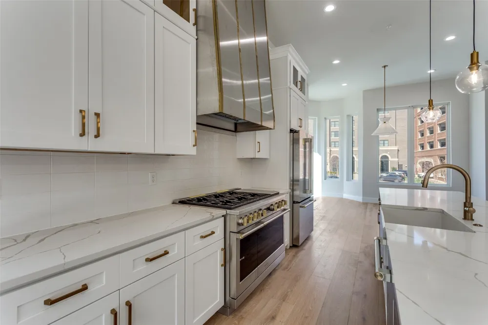 250 E Dallas Road #114 Grapevine, TX 76051