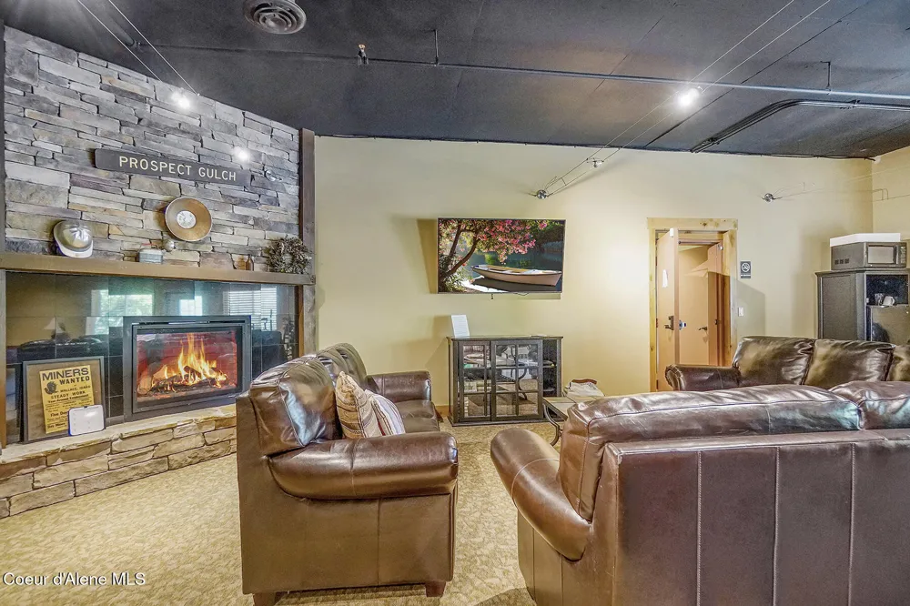 308 Ohio Avenue ## 402 Kellogg, ID 83837