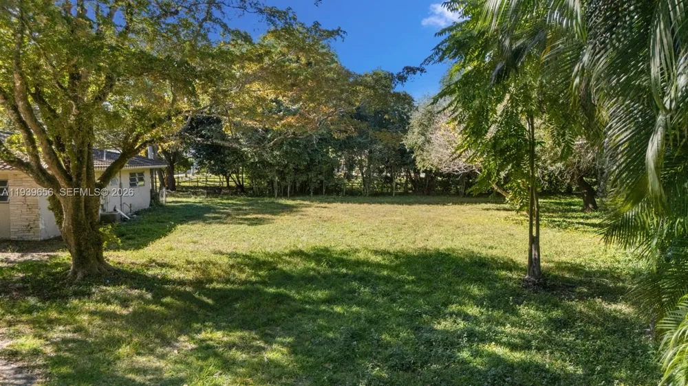13500 SW 68th Ct Pinecrest, FL 33156
