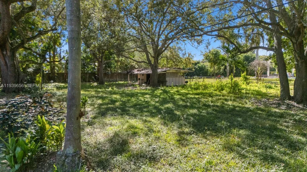 13500 SW 68th Ct Pinecrest, FL 33156