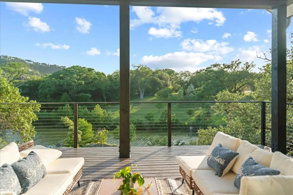 202 Hub Drive Wimberley, TX 78676