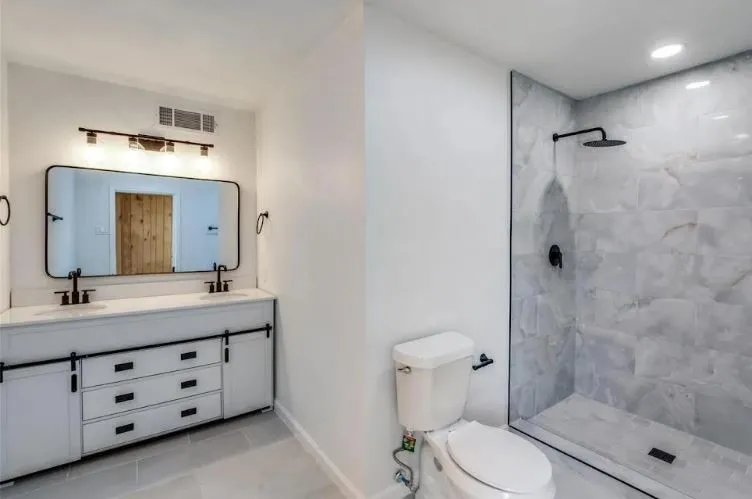 14147 Heartside Place Farmers Branch, TX 75234