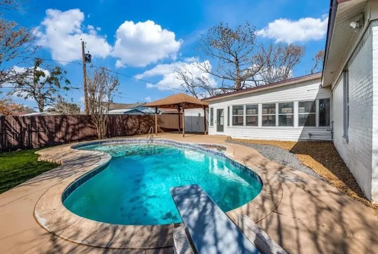 14147 Heartside Place Farmers Branch, TX 75234