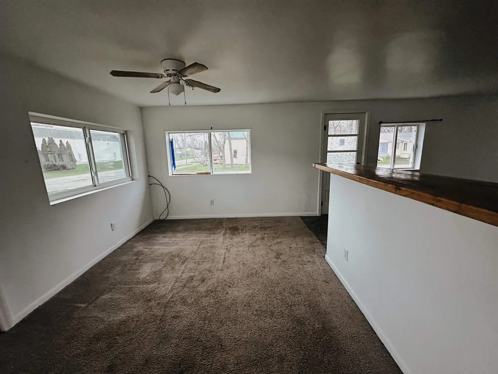 214 Grover Avenue Alma City, MI 48801
