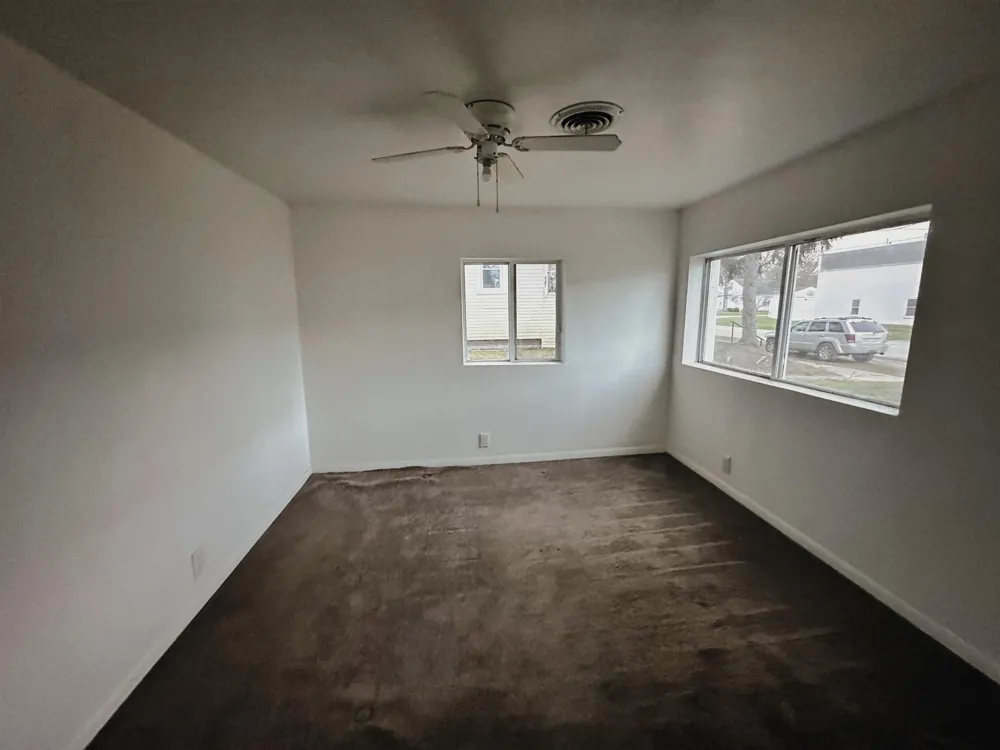 214 Grover Avenue Alma City, MI 48801
