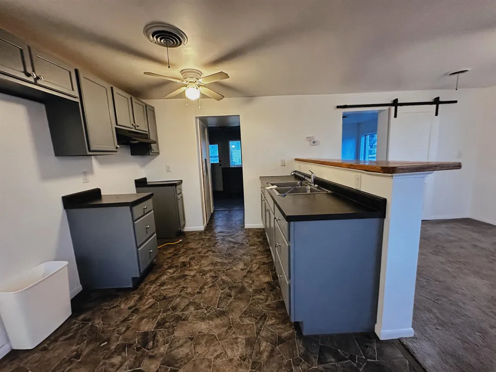 214 Grover Avenue Alma City, MI 48801