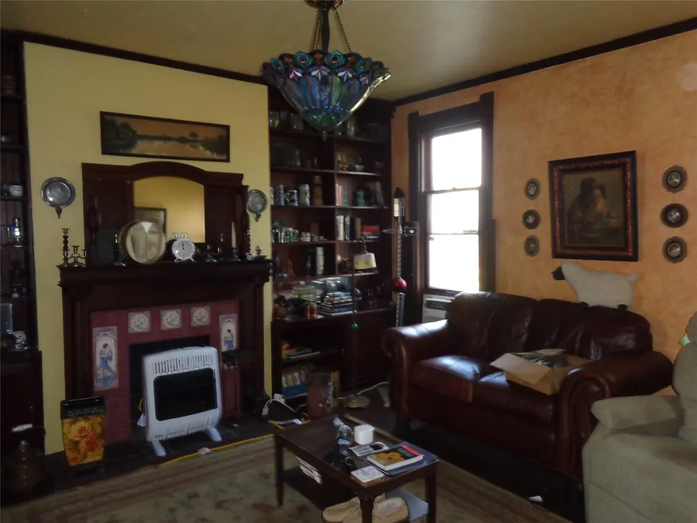 506 S 3rd Street Grandview, TX 76050