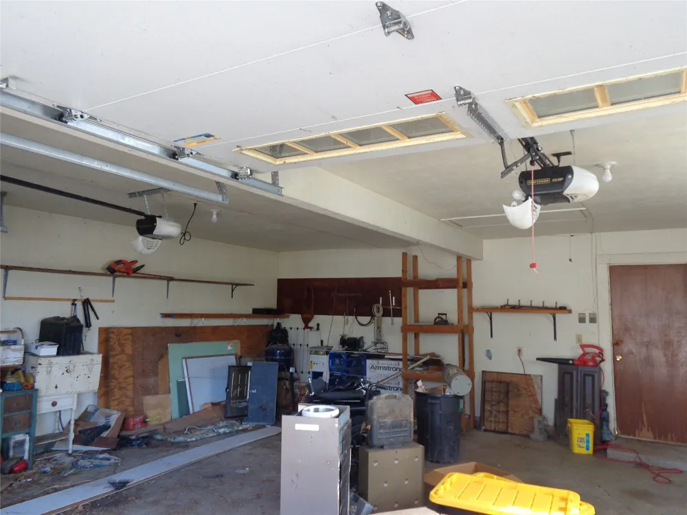 506 S 3rd Street Grandview, TX 76050