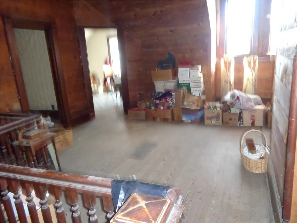 506 S 3rd Street Grandview, TX 76050