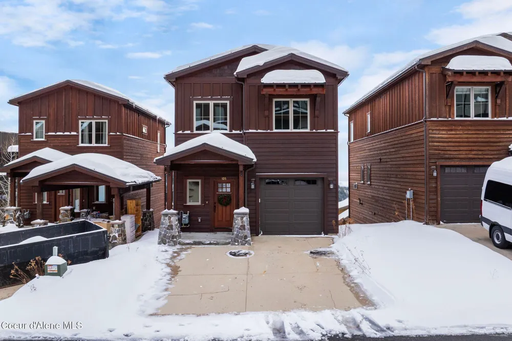 135 Chutes Ln Sandpoint, ID 83864
