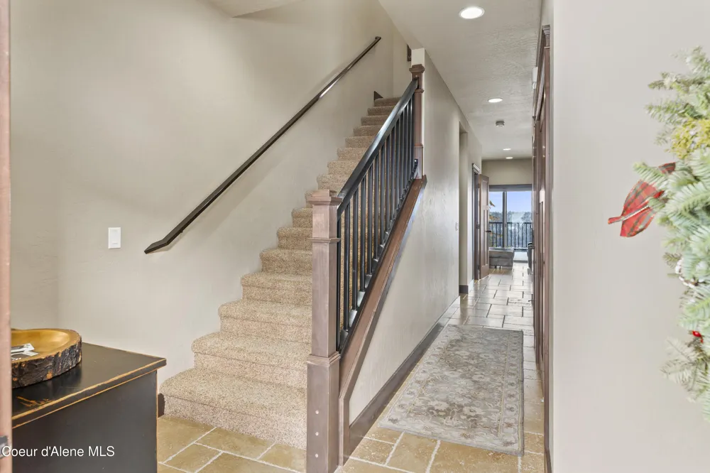 135 Chutes Ln Sandpoint, ID 83864