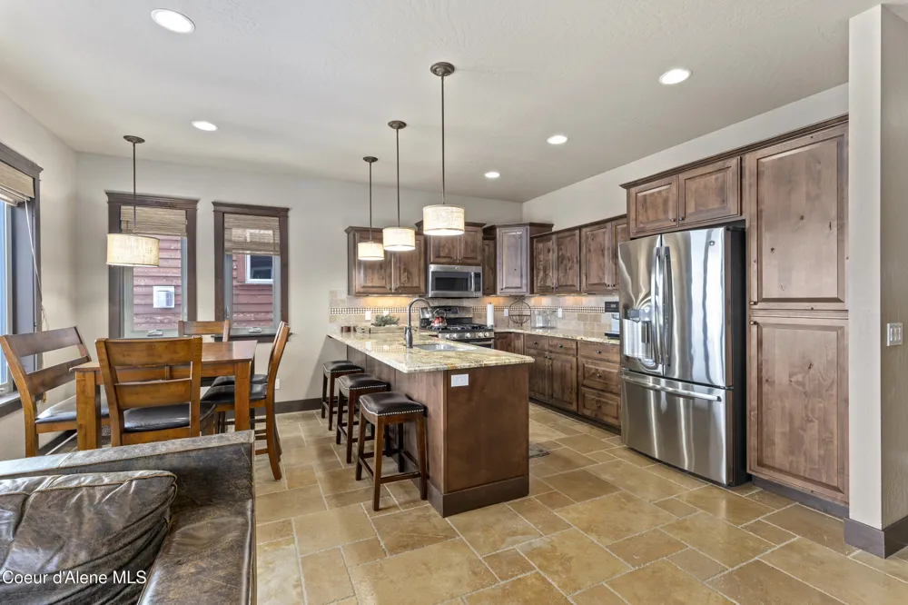 135 Chutes Ln Sandpoint, ID 83864