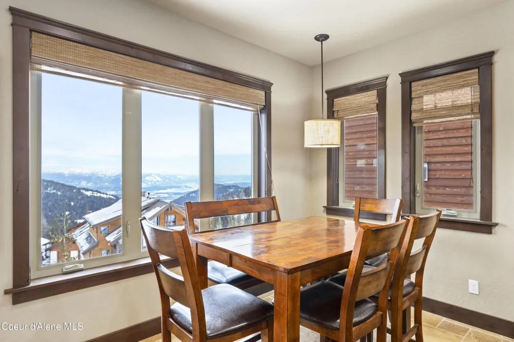 135 Chutes Ln Sandpoint, ID 83864