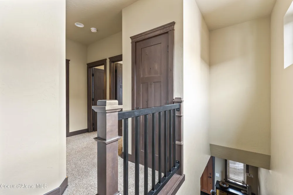 135 Chutes Ln Sandpoint, ID 83864