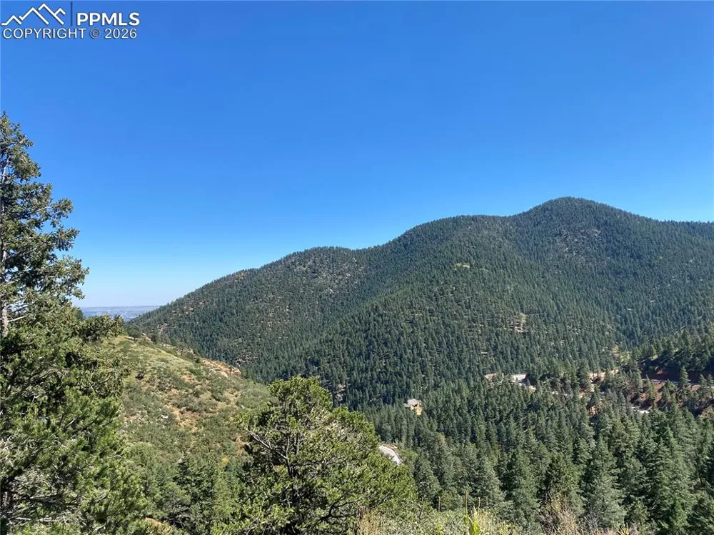 231 Upper Sun Valley Road Manitou Springs, CO 80829