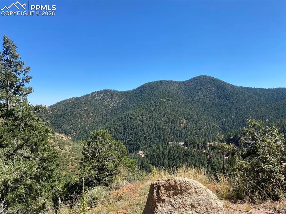 231 Upper Sun Valley Road Manitou Springs, CO 80829