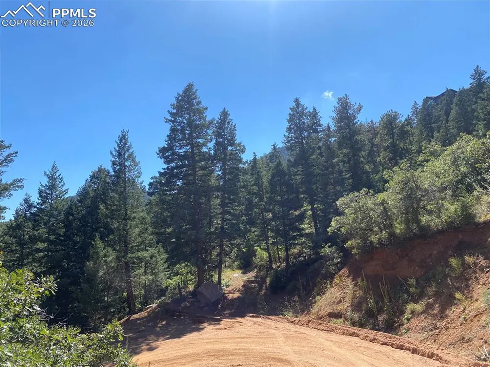 231 Upper Sun Valley Road Manitou Springs, CO 80829