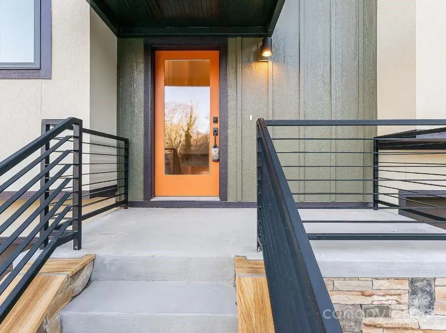 17 Macallan Lane Asheville, NC 28805