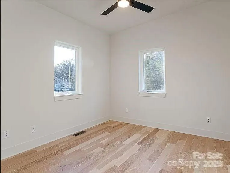 17 Macallan Lane Asheville, NC 28805