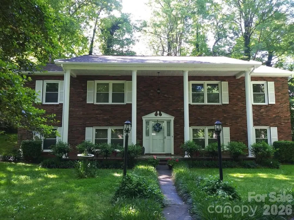 3065 Woodstream Drive Valdese, NC 28690