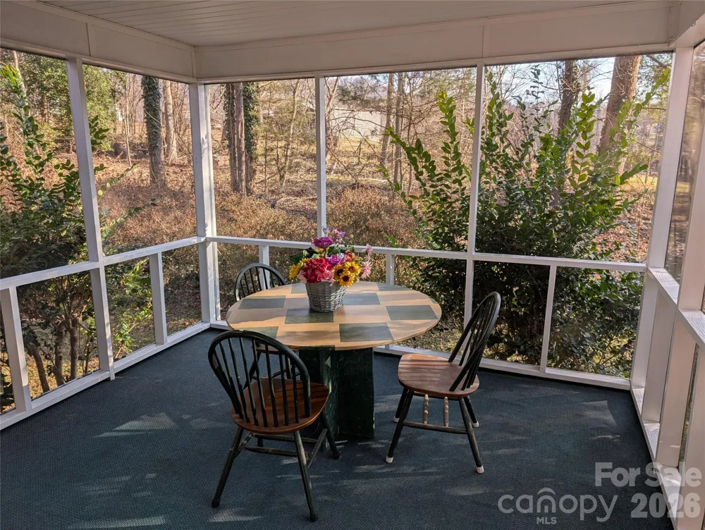 3065 Woodstream Drive Valdese, NC 28690