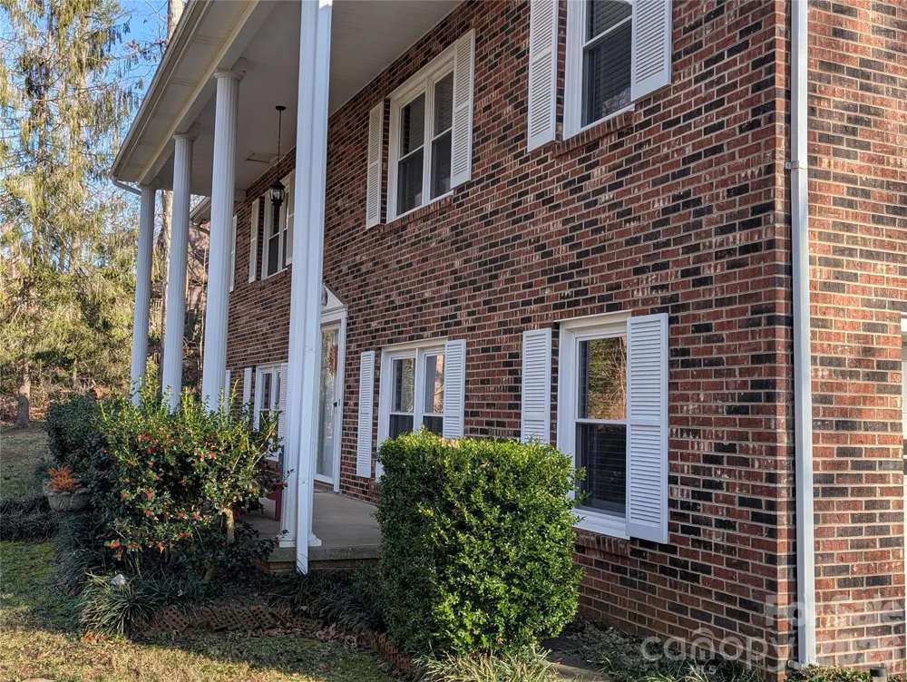 3065 Woodstream Drive Valdese, NC 28690