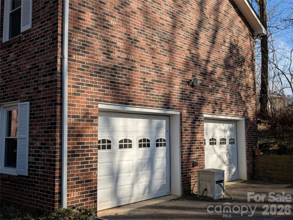 3065 Woodstream Drive Valdese, NC 28690