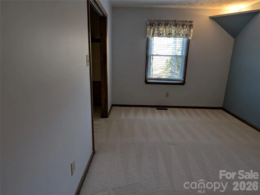 3065 Woodstream Drive Valdese, NC 28690