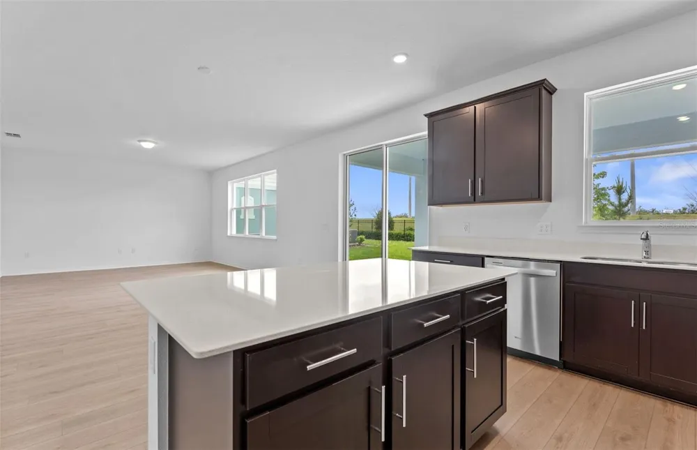 1277 LAKERIDGE WAY Lake Alfred, FL 33850