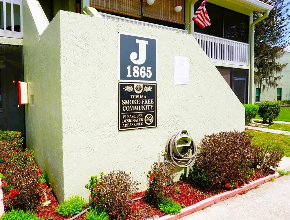 1865 MAZO MANOR #J5 Lutz, FL 33558