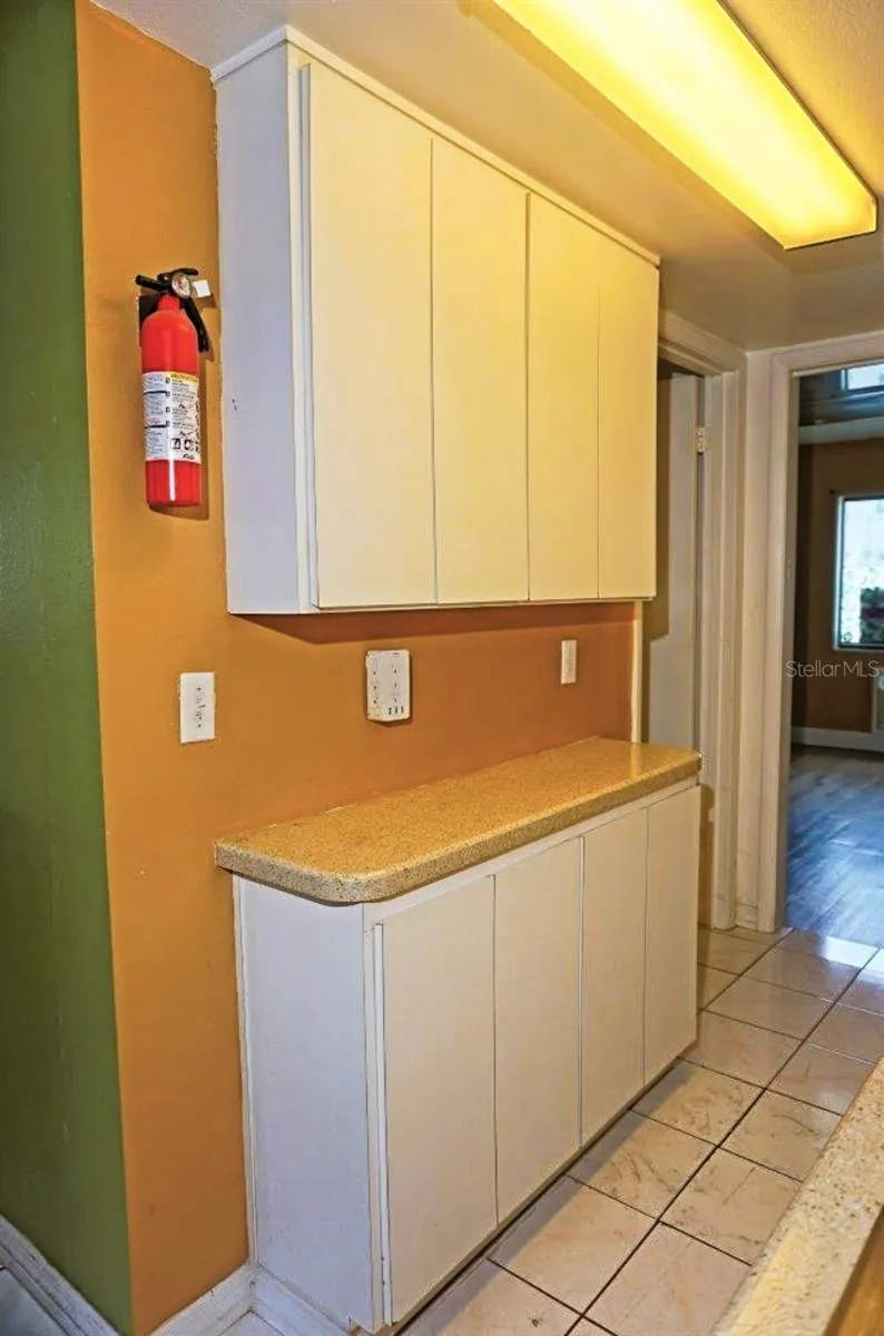 1865 MAZO MANOR #J5 Lutz, FL 33558