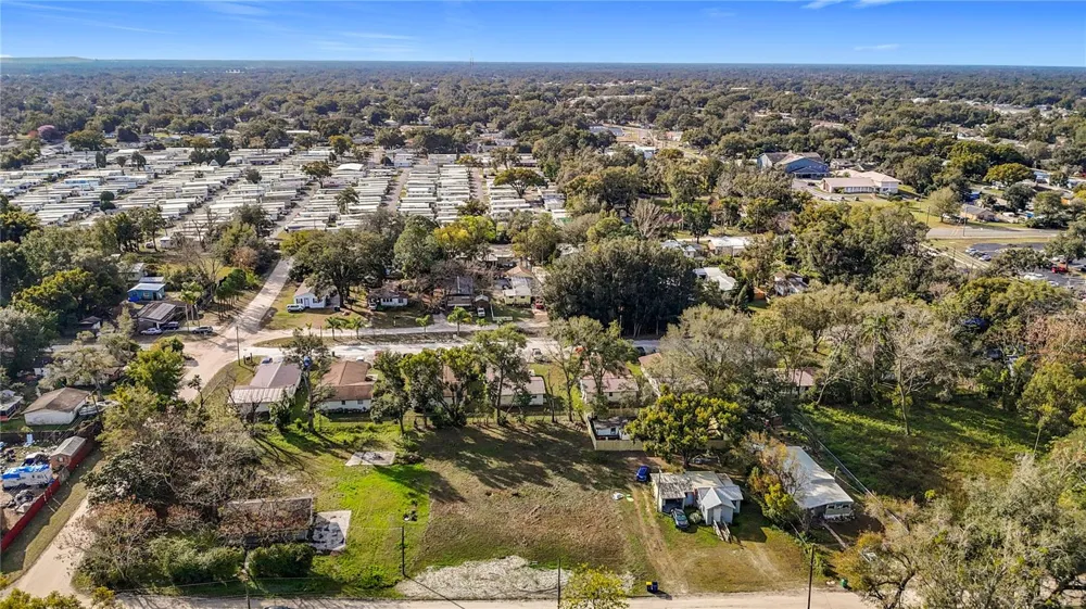 38548 CALUMET AVENUE Zephyrhills, FL 33542