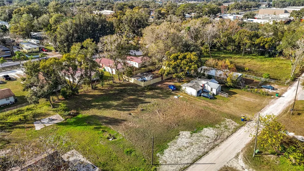 38548 CALUMET AVENUE Zephyrhills, FL 33542