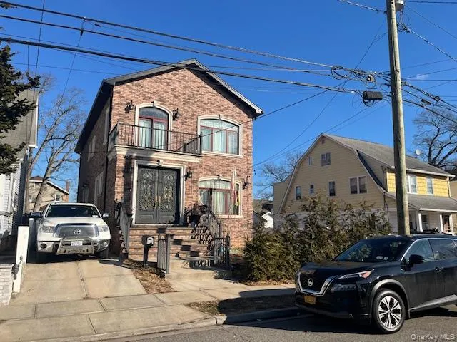 107 E Fairview Avenue Valley Stream, NY 11580